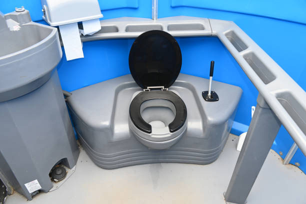 Best Porta potty delivery and setup  in Fairview Park, IN